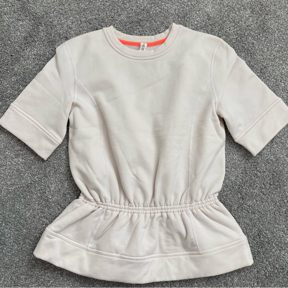Lululemon softstreme top